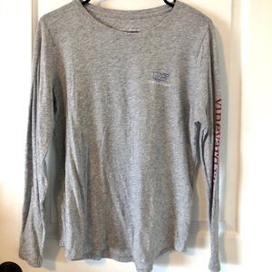 🌼gray vineyard vines shirt🌼